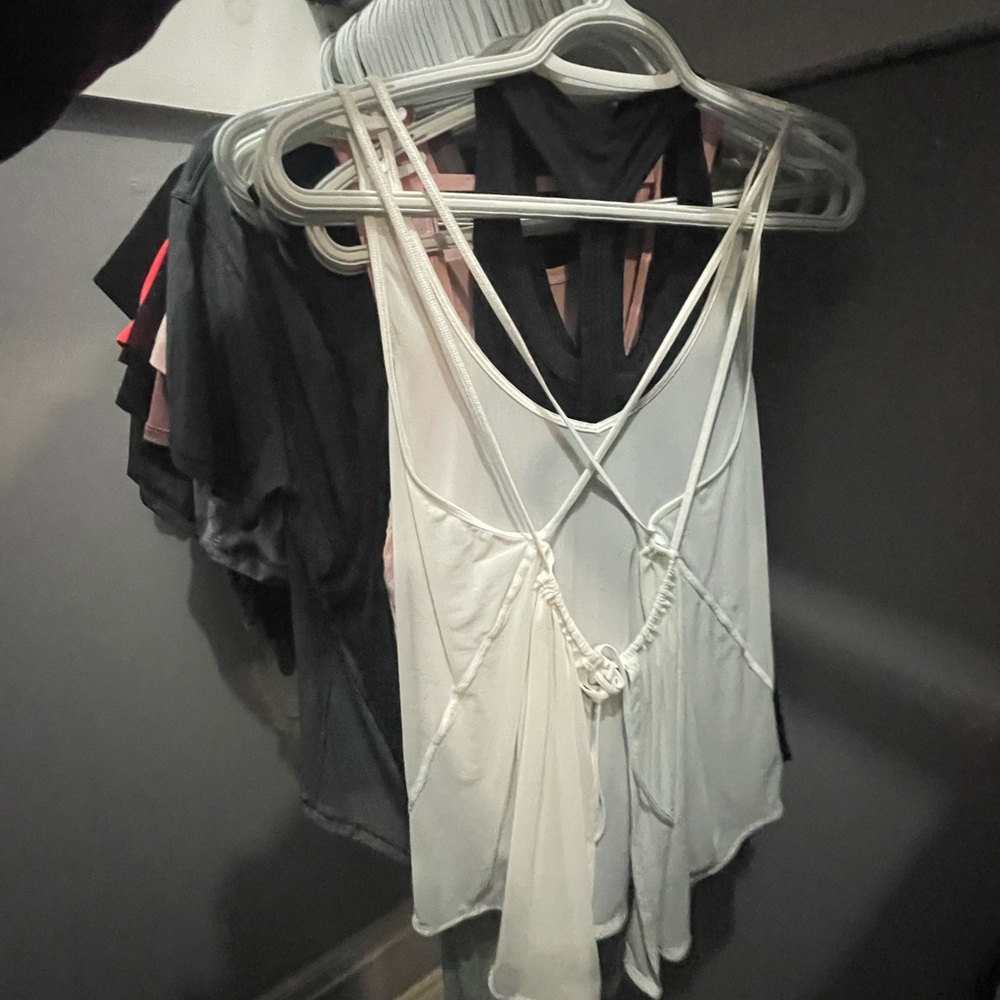 Lulu items - Picture 15 of 16